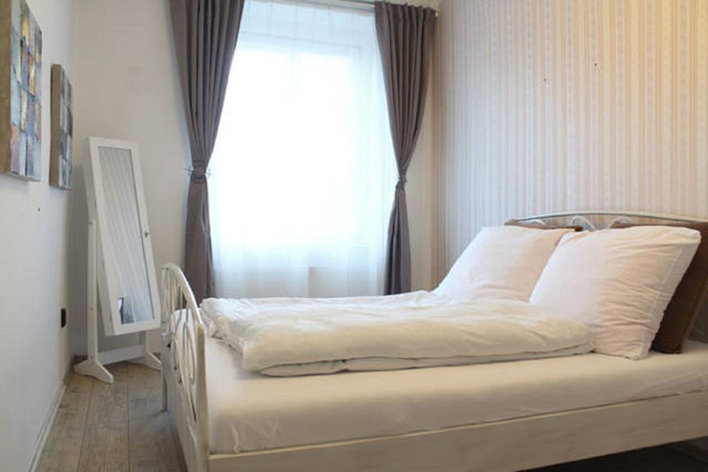 Apartment Argentinska 8 Πράγα Εξωτερικό φωτογραφία